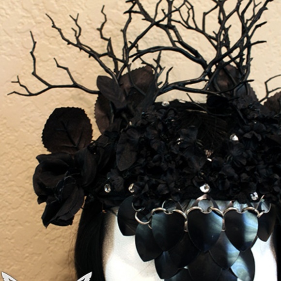 Dark Forest Fairy Queen Headpiece main image 4